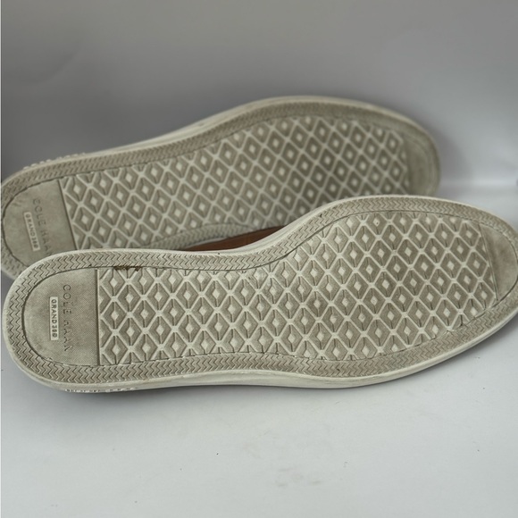 Cole Haan Men’s 9.5 GrandPrø Windward Boat Shoes
Brown - Picture 8 of 10